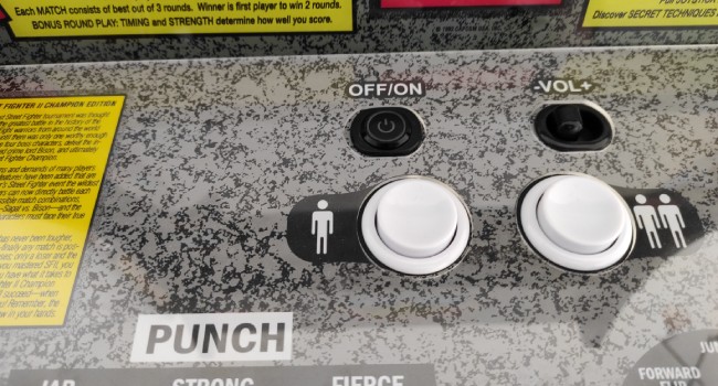 Remplacer l'interrupteur on/off par un bouton poussoir sur une borne d'arcade Arcade1Up Street Fighter II